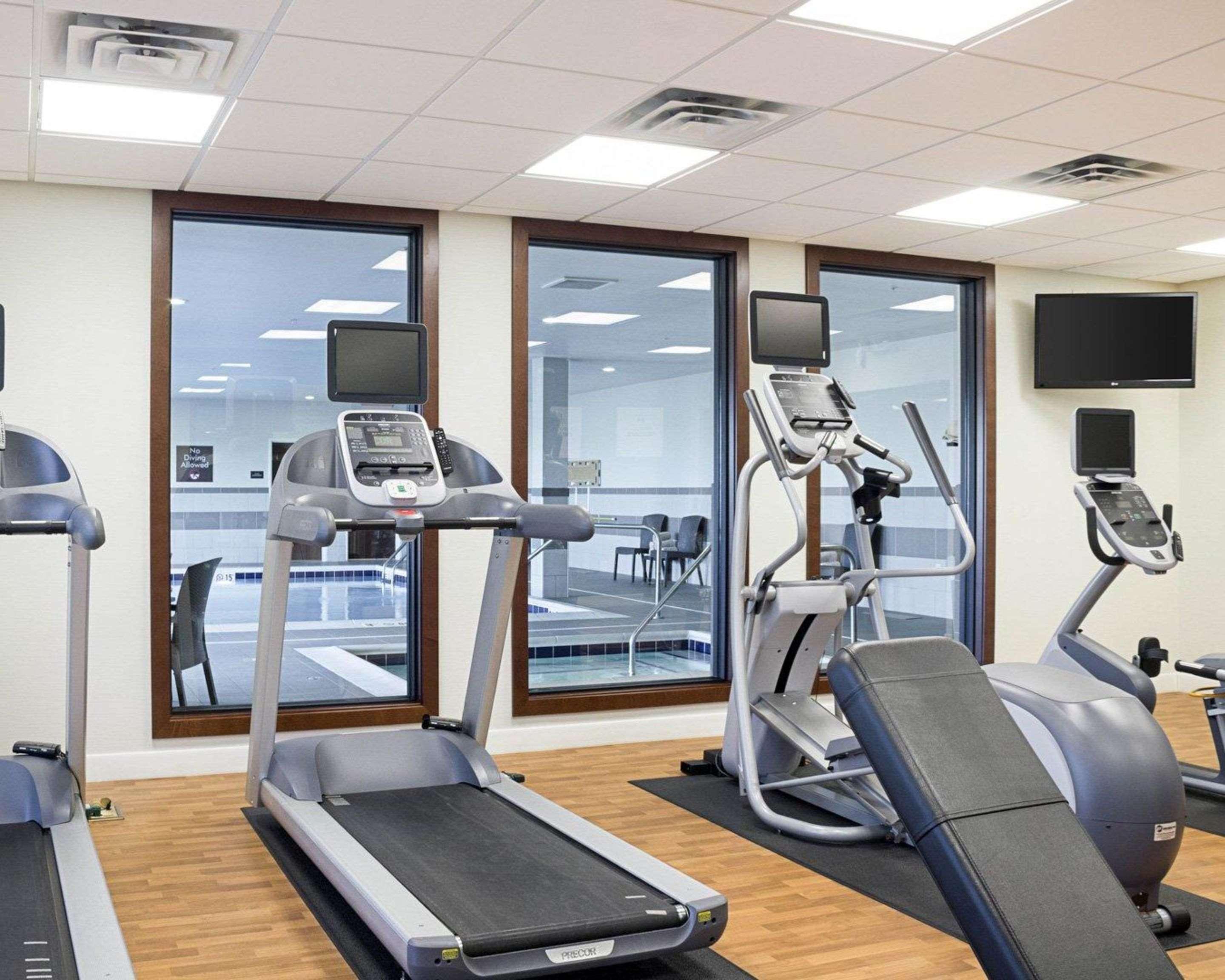 Comfort Suites Fargo Medical Center Екстер'єр фото