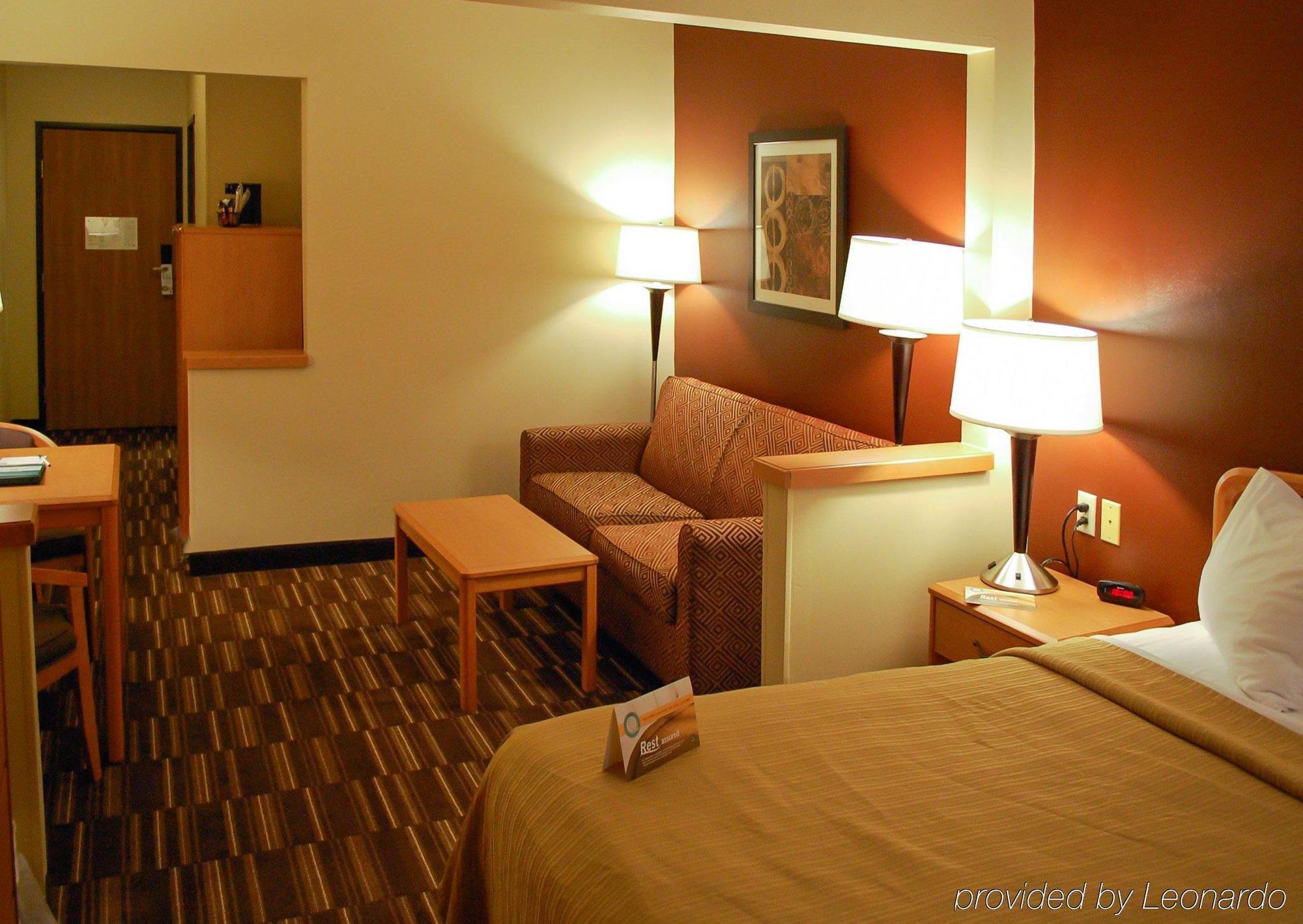 Comfort Suites Fargo Medical Center Екстер'єр фото